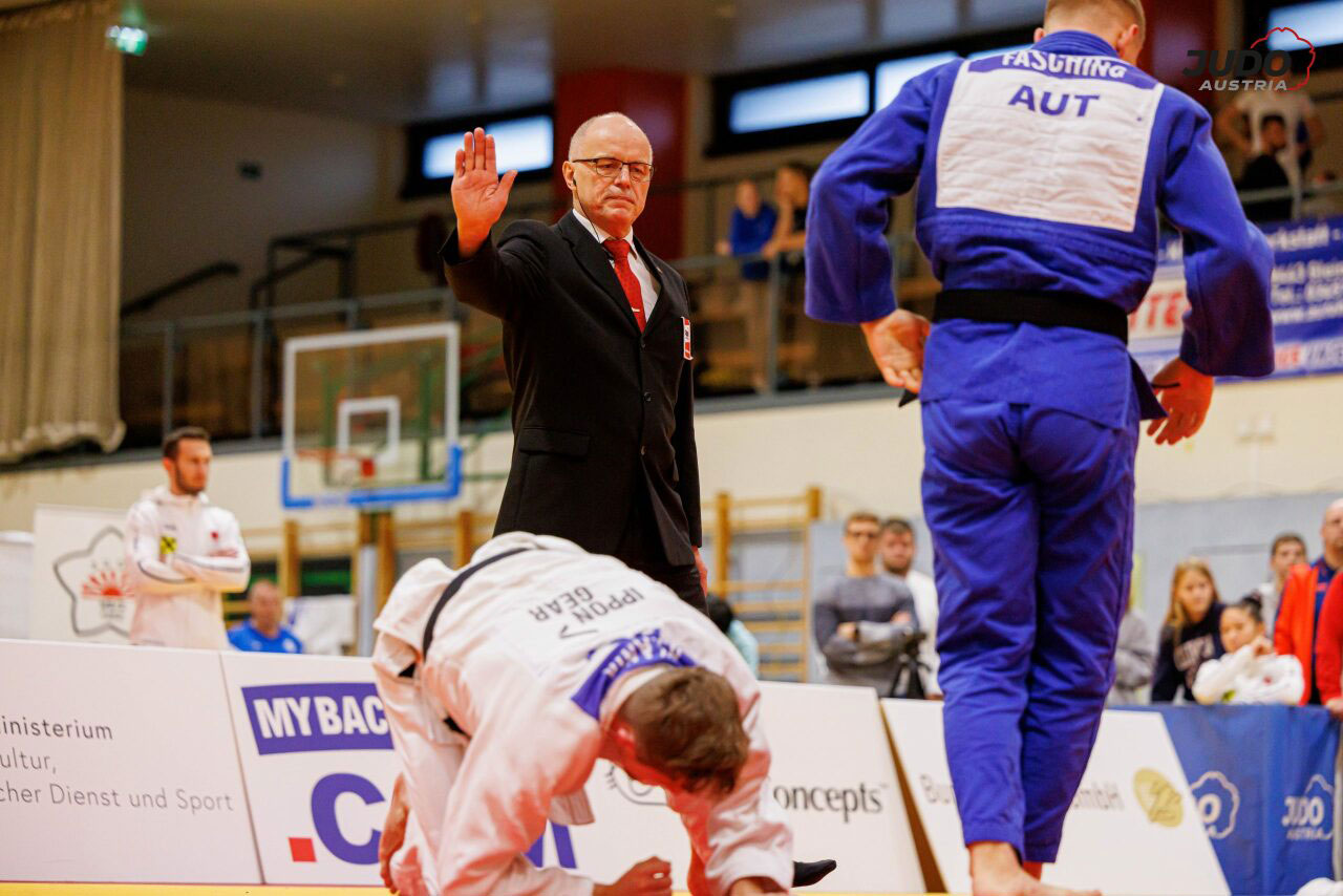 Walter Wiedner - Kampfrichter Finale und goldene Funktionärsnadel